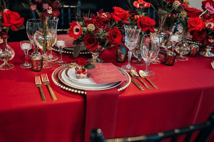 Stolnjak Dunicel nalik tkanini 1,18x5m Crvena